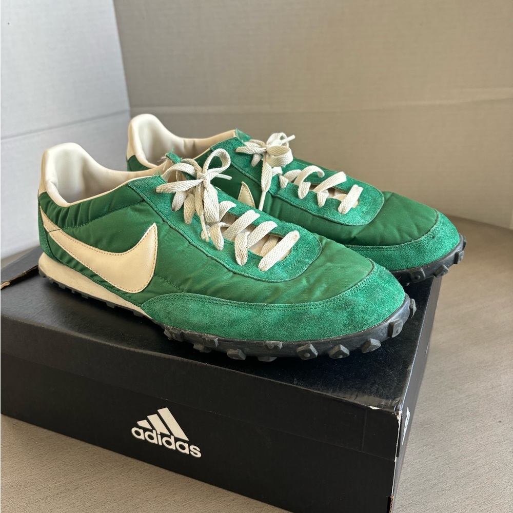 Mens Nike Waffle Racer in green size 13